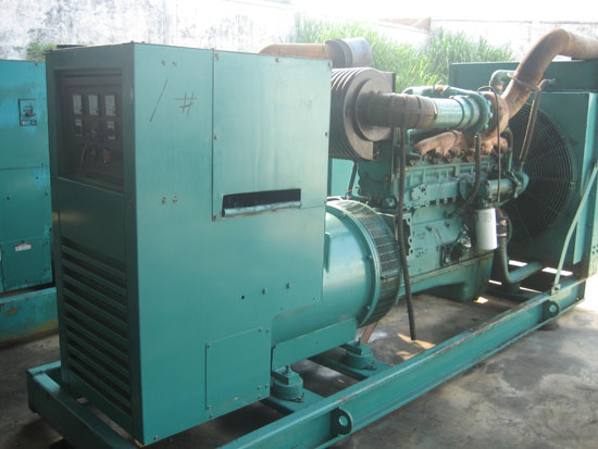 开阳租赁发电机- 发电机碳刷磨损的原因是什么