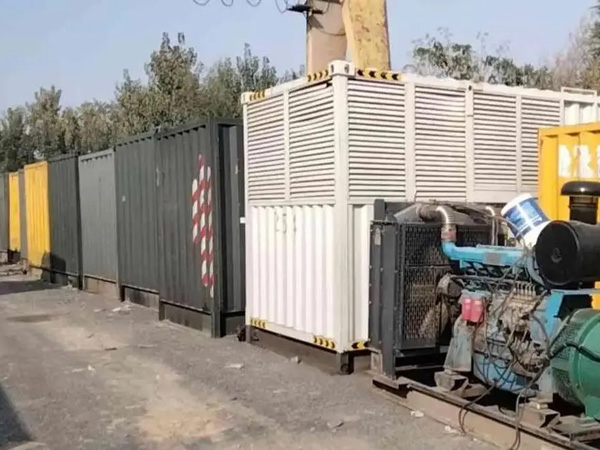 开阳200KW柴油发电机机组每小时油耗是多少？